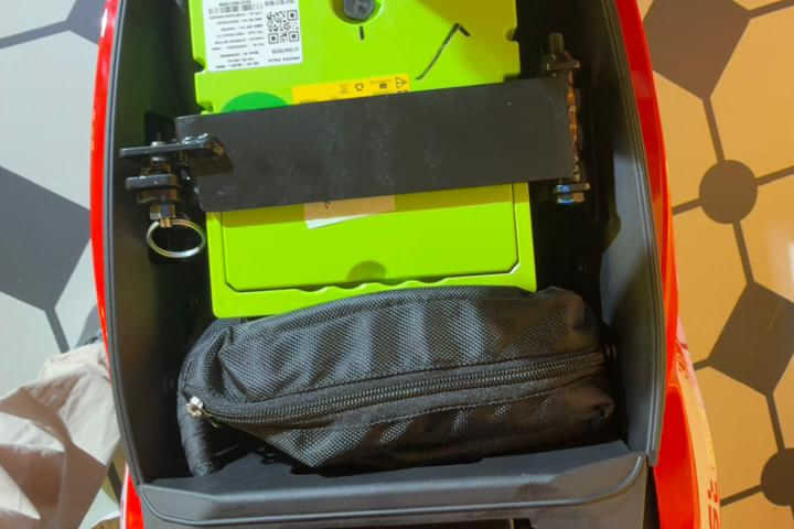 Numeros n-first Underseat Storage Light/Boot Light Numeros n-first Underseat Storage Light/Boot Light