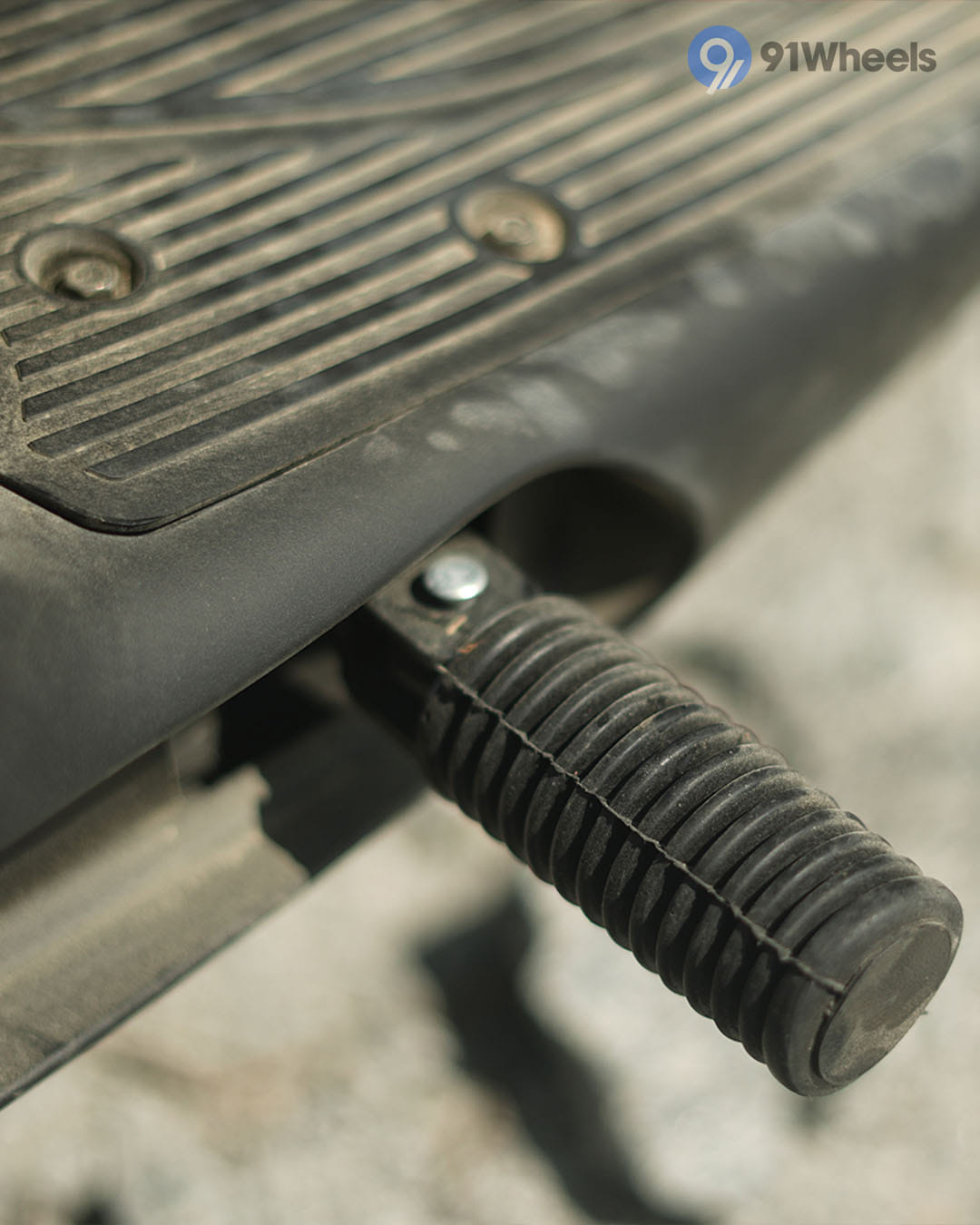 Stands & Utility - 3