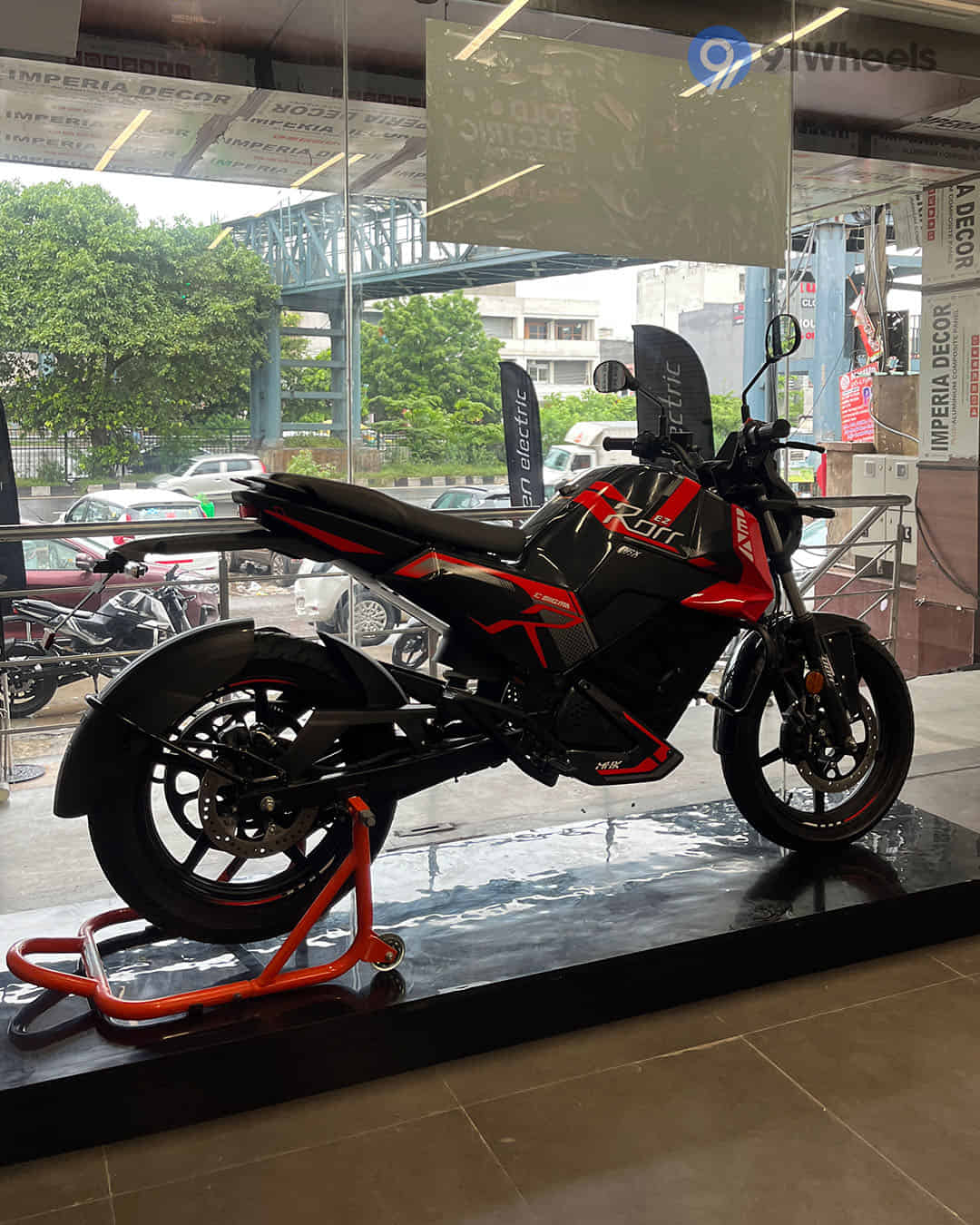 Right Rear Three Quarter