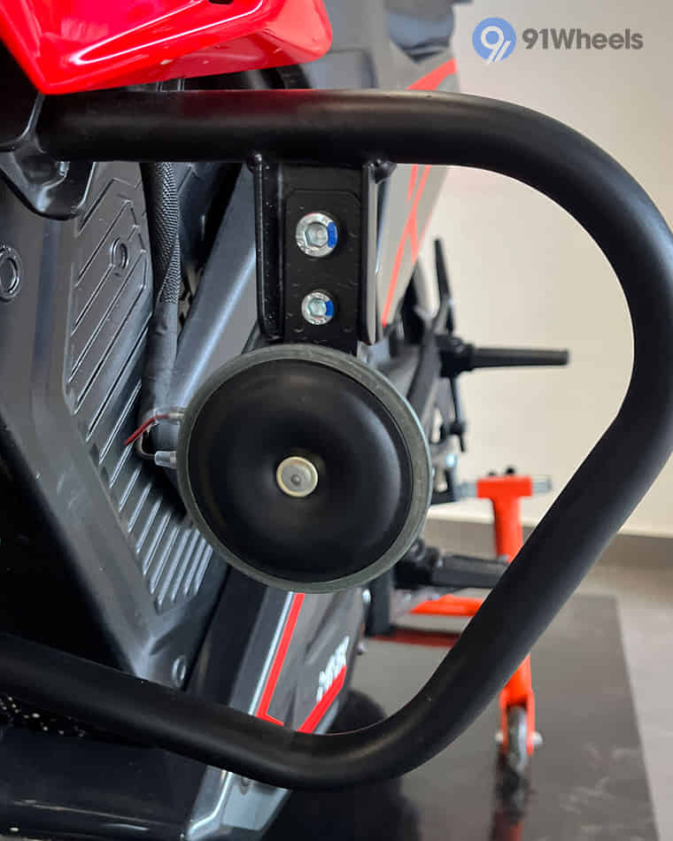 Stands & Utility - 4