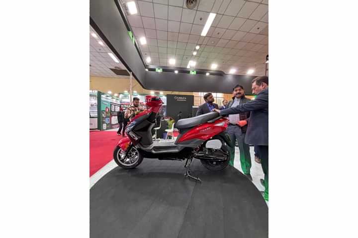 Okaya Electric Ferrato Defy 22 Left Side View Okaya Electric Ferrato Defy 22 Left Side View