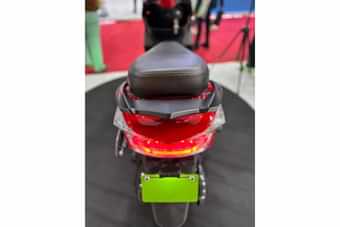 Okaya Electric Ferrato Defy 22 Grab Rail Okaya Electric Ferrato Defy 22 Grab Rail