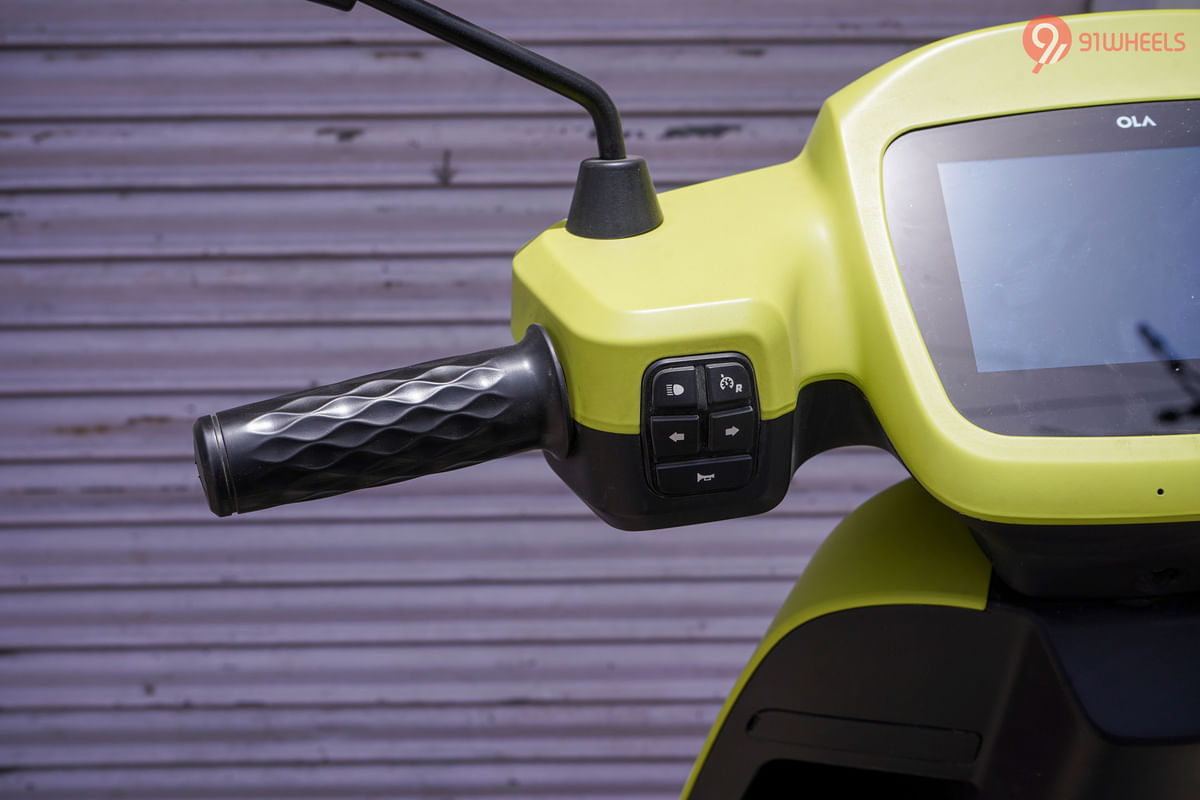 Ola Electric S1 Air Left Side Handelbar Grip