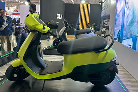 Ola S1 Air STD Left Side View