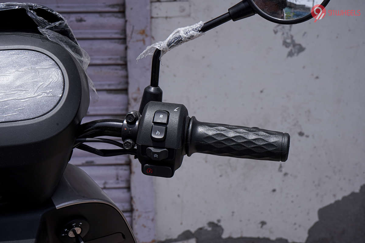 Ola Electric S1 X Gen 2 Right Side Handelbar Throttle Grip