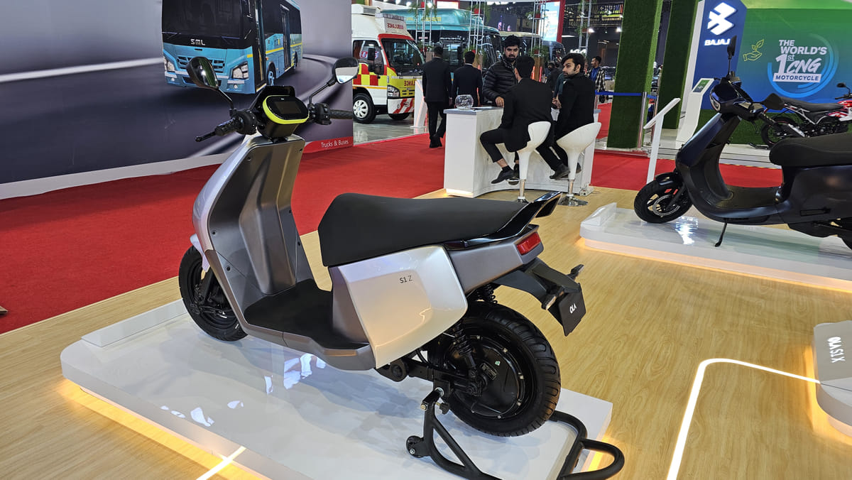 Ola Electric S1 Z Left Rear Three Quarter Ola Electric S1 Z Left Rear Three Quarter