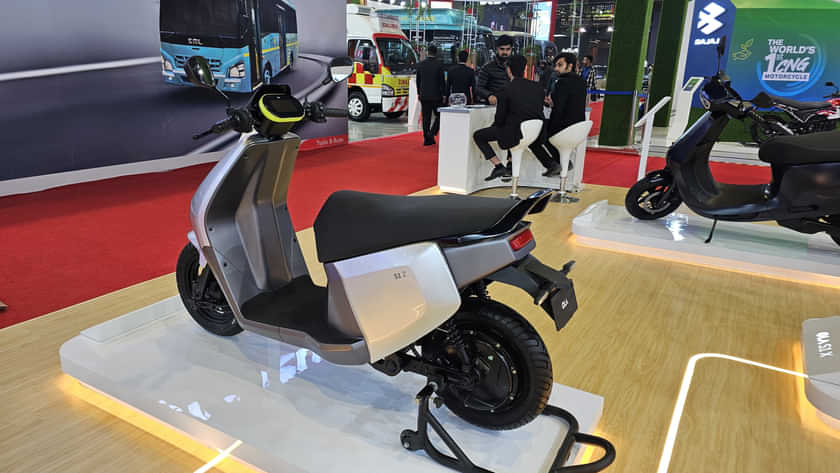 Ola Electric S1 Z Left Rear Three Quarter Ola Electric S1 Z Left Rear Three Quarter