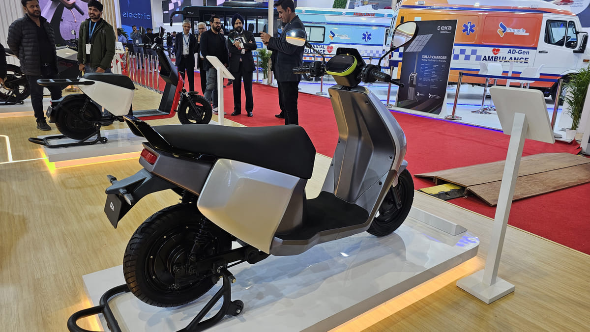 Ola Electric S1 Z Right Rear Three Quarter Ola Electric S1 Z Right Rear Three Quarter