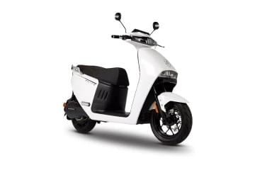 Prevail Electric Elite Right Front Three Quarter