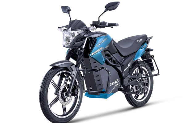 PURE EV eTryst 350 Left Front Three Quarter