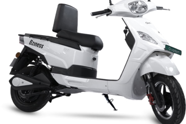 Quantum Energy Bziness Right Front Three Quarter
