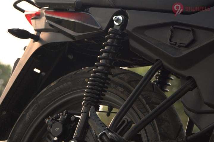 Revolt Motors RV1 Rear Suspension Spring Preload Setting