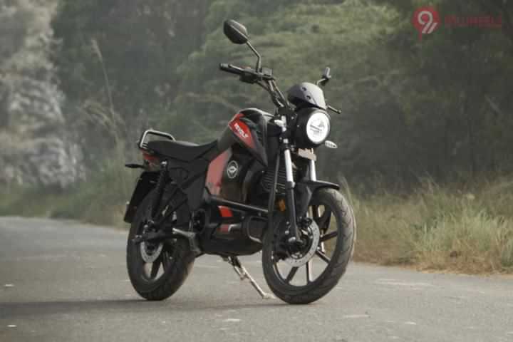 Revolt Motors RV1 Right Front Three Quarter