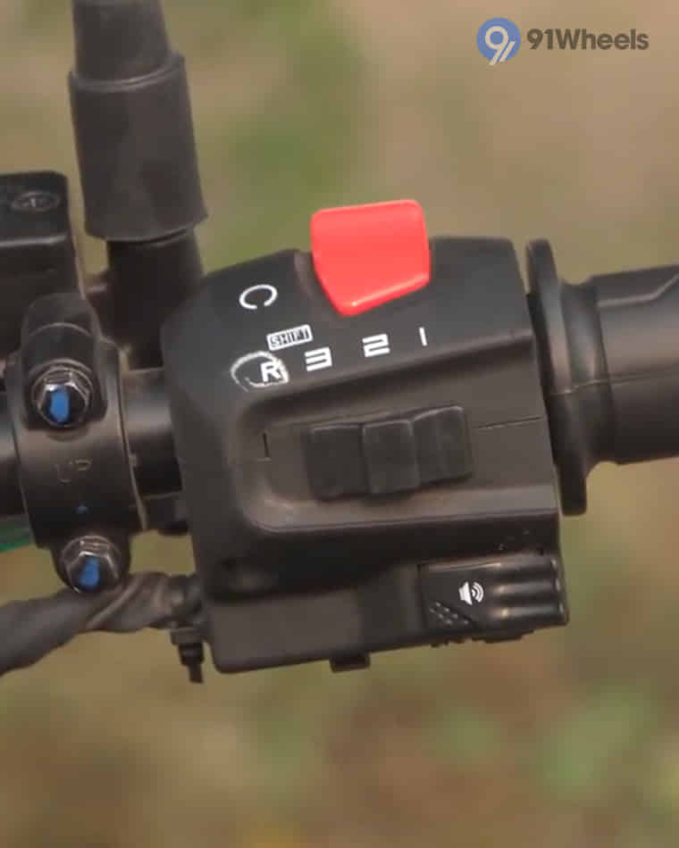 Handlebar & Console Area - 1