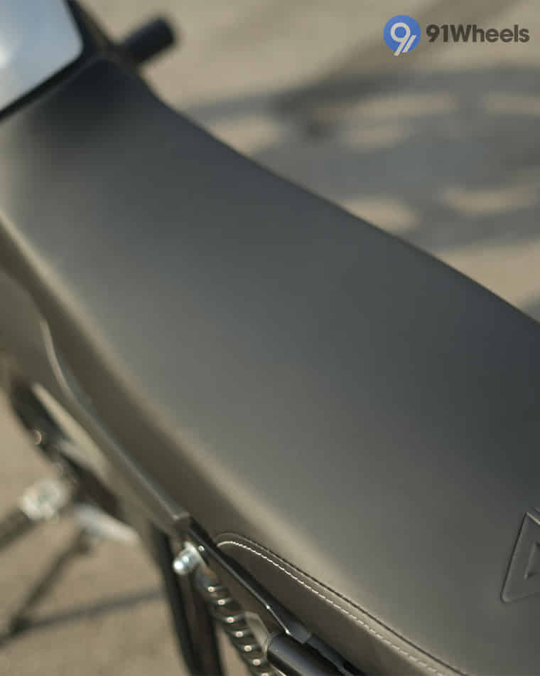 Seats & Comfort - 1