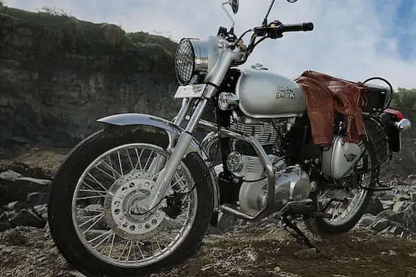 Royal Enfield Bullet 350 2019-2023 Front Side Profile