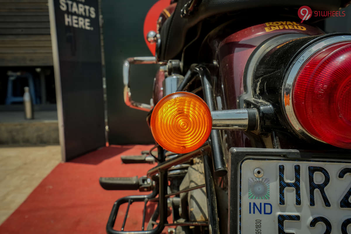 Royal Enfield Bullet 350 Rear Turn Indicators