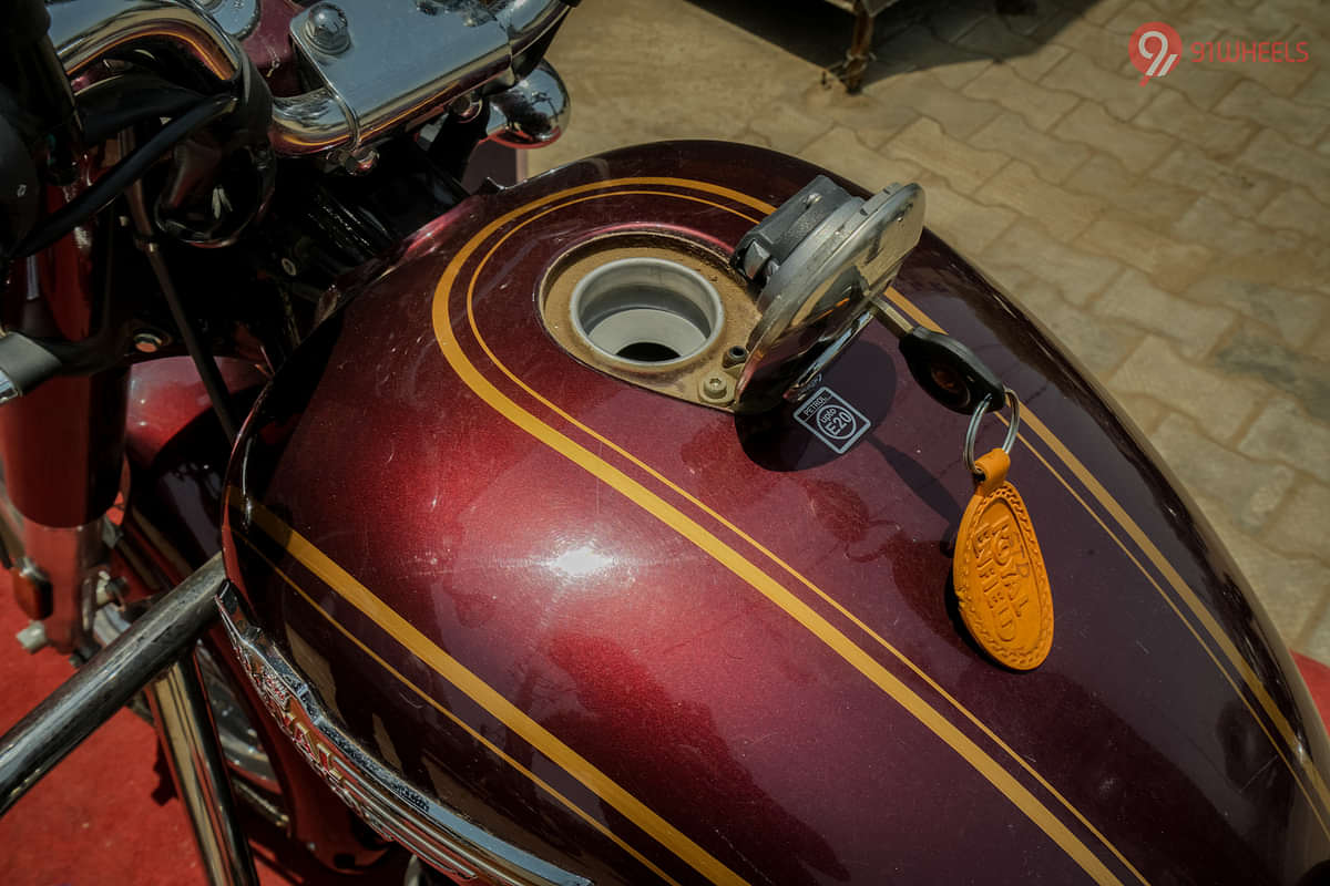 Royal Enfield Bullet 350 Open Fuel Lid