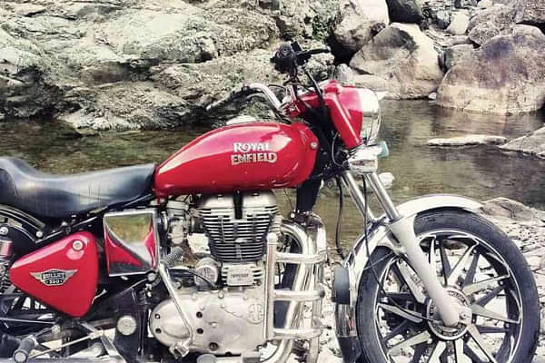 Royal Enfield Bullet 350 2019-2023 Front Side Profile