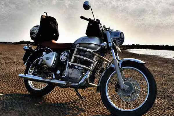 Bullet 350 Images 📸 | Royal Enfield Bullet 350 Interior & Exterior ...
