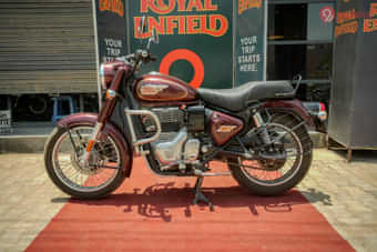 Royal Enfield Bullet 350 Left Side View Royal Enfield Bullet 350 Left Side View