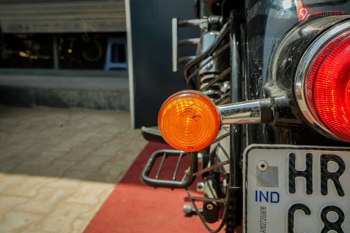 Royal Enfield Classic 350 Rear Turn Indicators