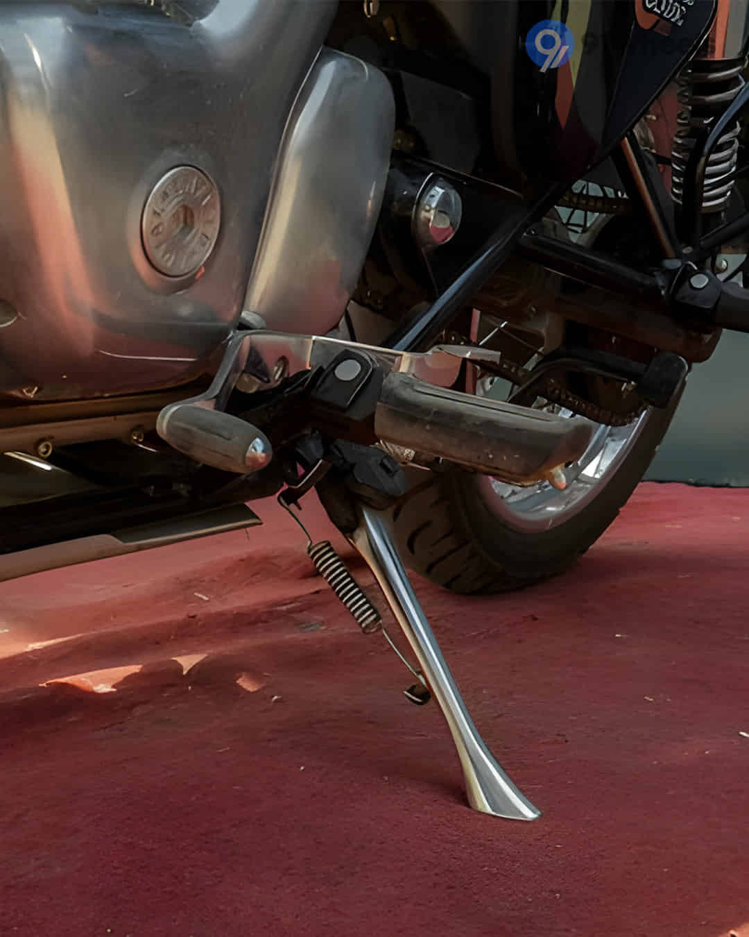 Side stand
