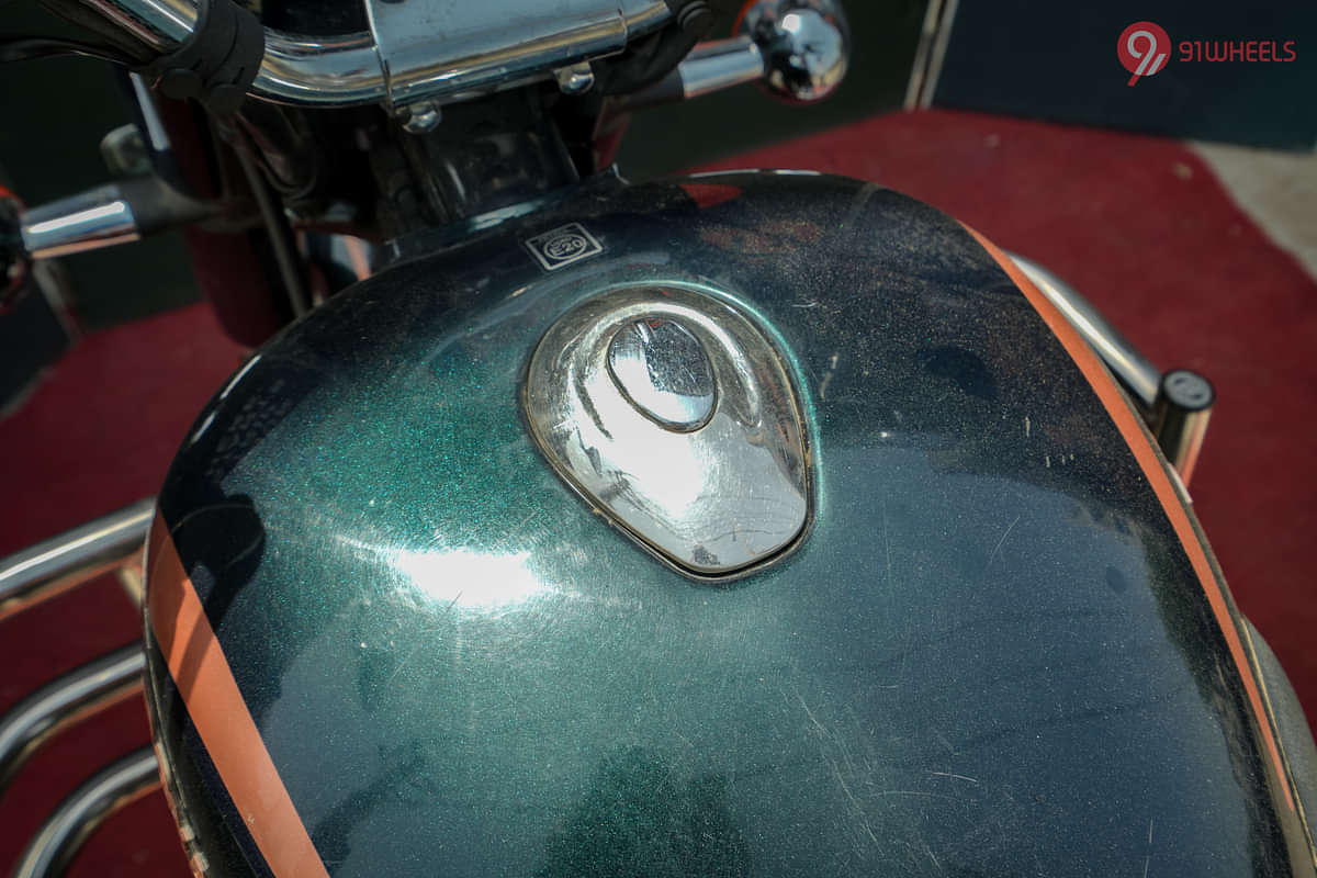 Royal Enfield Classic 350 Closed Fuel Lid