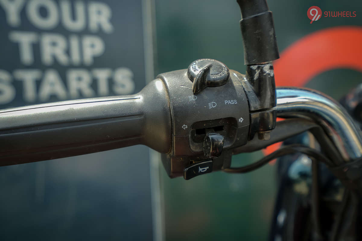 Royal Enfield Classic 350 Turn Indicators Switch