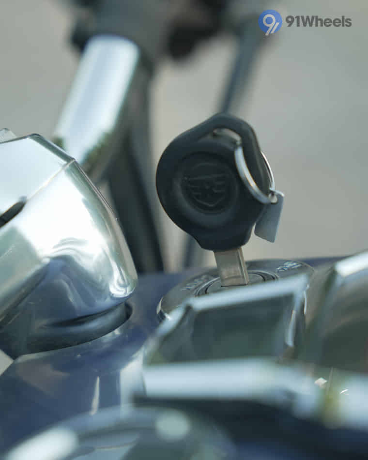 Handlebar & Console Area - 4
