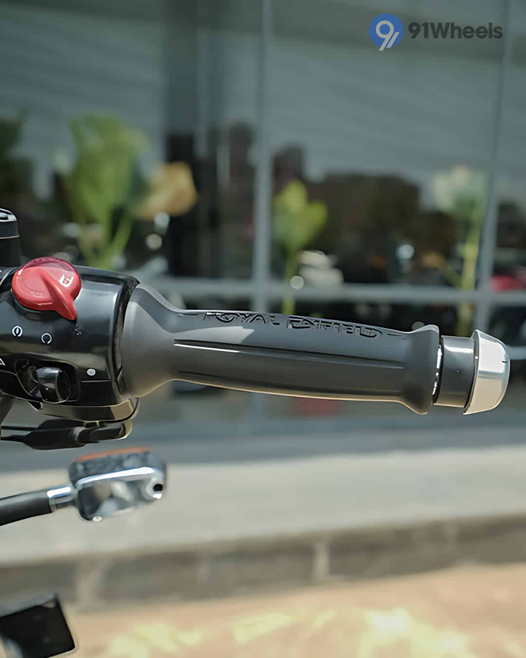 Right Side Handelbar Throttle Grip Right Side Handelbar Throttle Grip