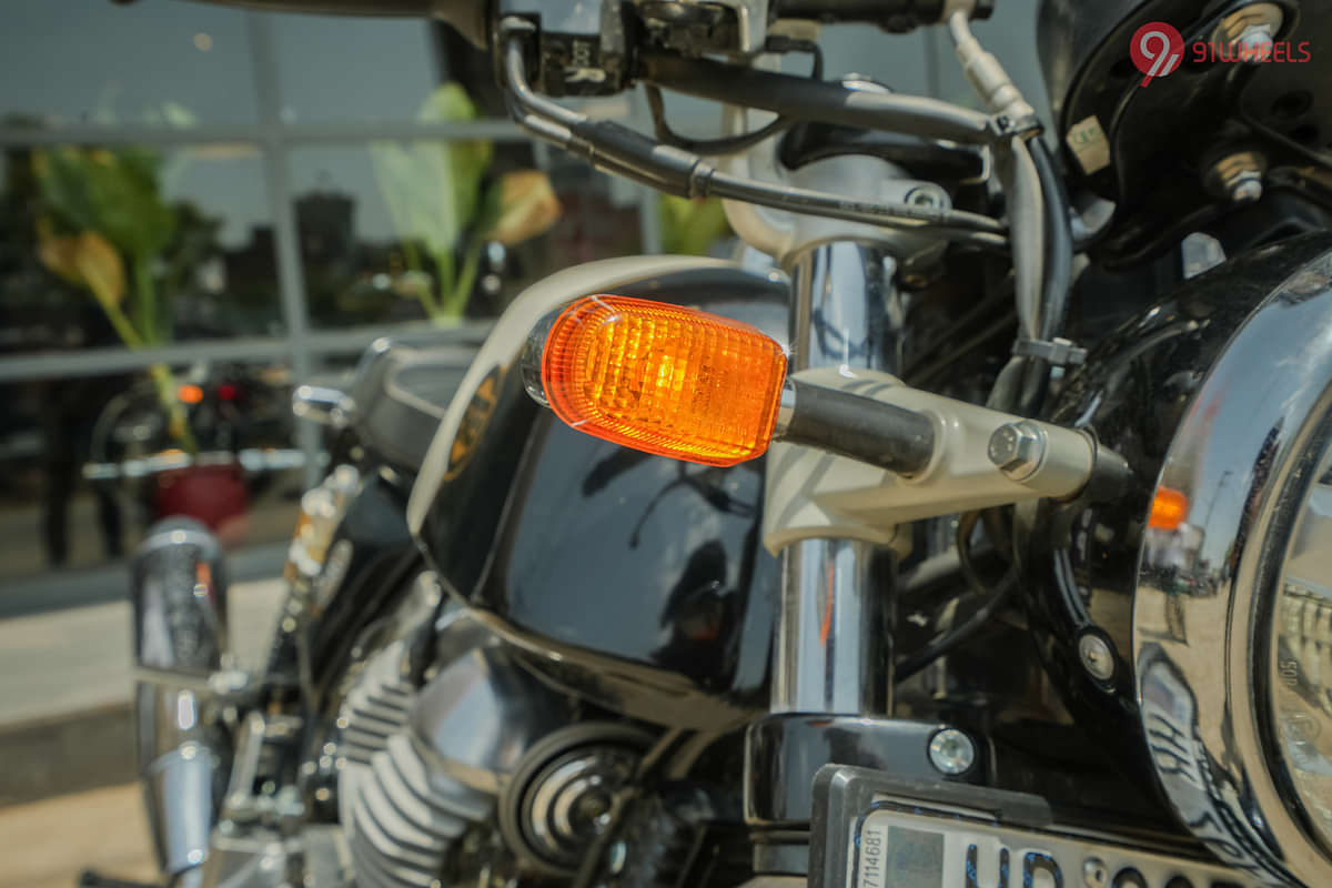 Royal Enfield Continental GT 650 Front Turn Indicators