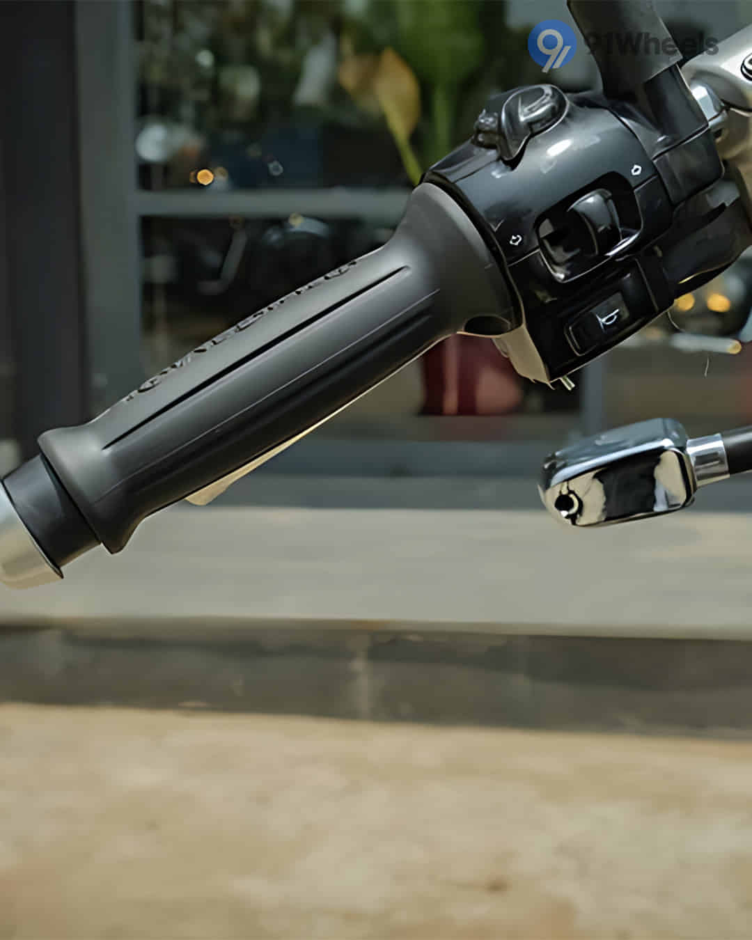 Left Side Handelbar Grip Left Side Handelbar Grip