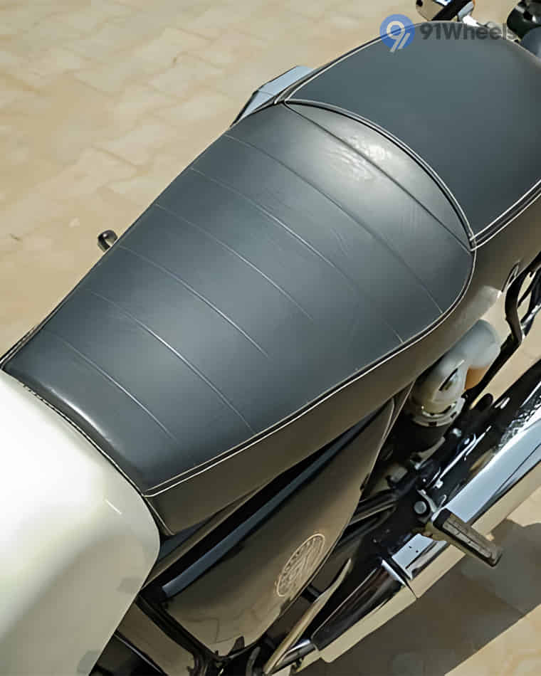 Seats & Comfort - 3 Seats & Comfort - 3