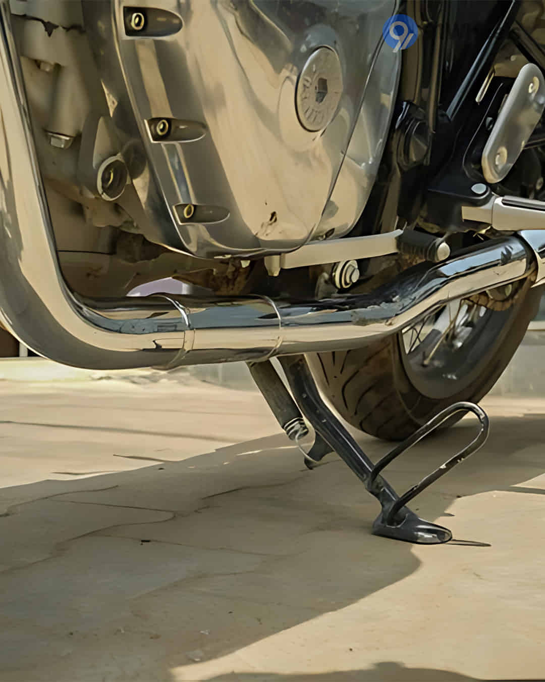 Side stand Side stand