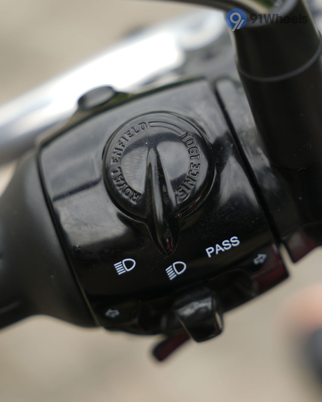 Handlebar & Console Area - 7