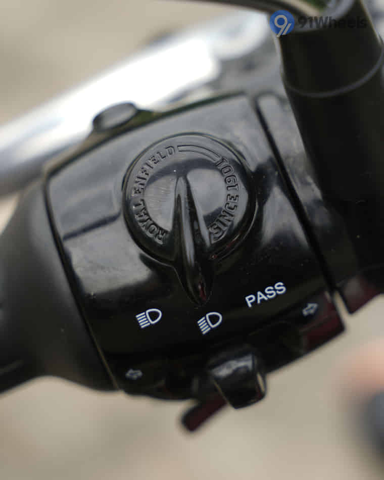 Handlebar & Console Area - 4