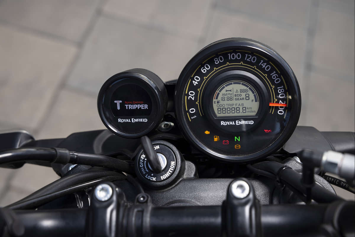 Royal Enfield Guerrilla 450 TFT / Instrument Cluster