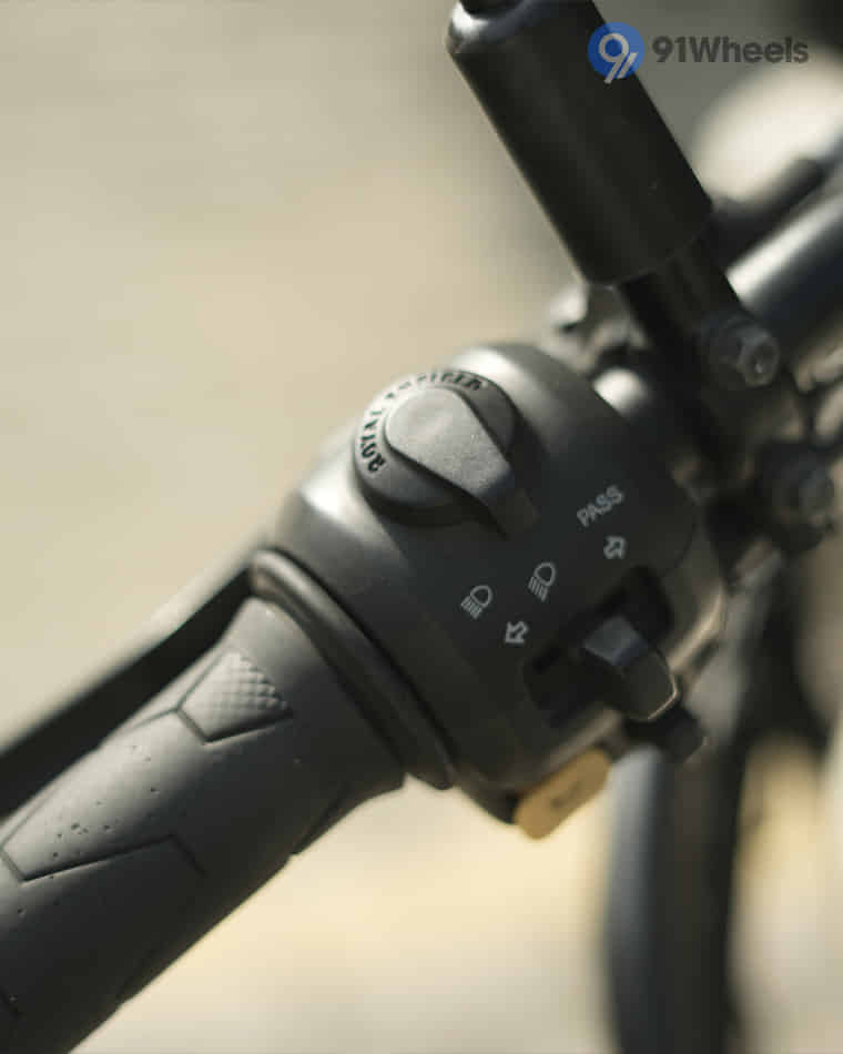 Handlebar & Console Area - 11 Handlebar & Console Area - 11