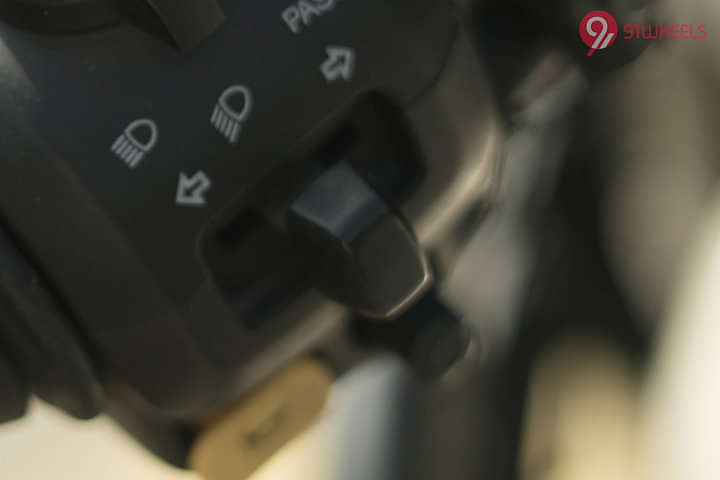 Royal Enfield Himalayan 450 Turn Indicators Switch