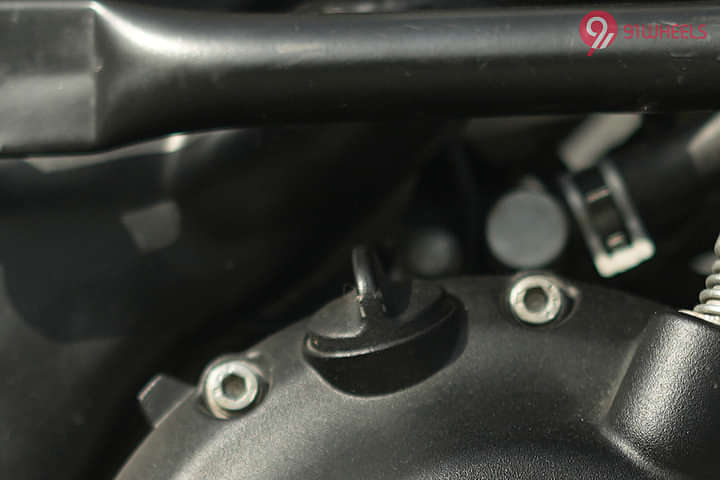 Royal Enfield Himalayan 450 Oil Cap/Dipstick