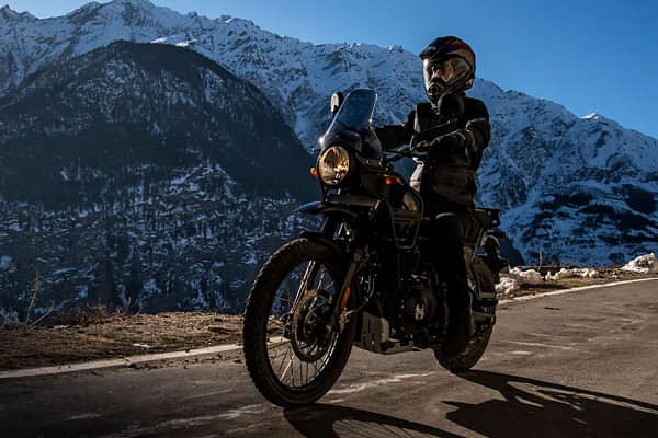 Royal Enfield Himalayan Moving shot