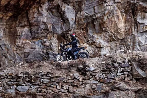 Royal Enfield Himalayan Moving shot