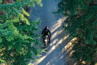 Royal Enfield Himalayan Moving shot Royal Enfield Himalayan Moving shot
