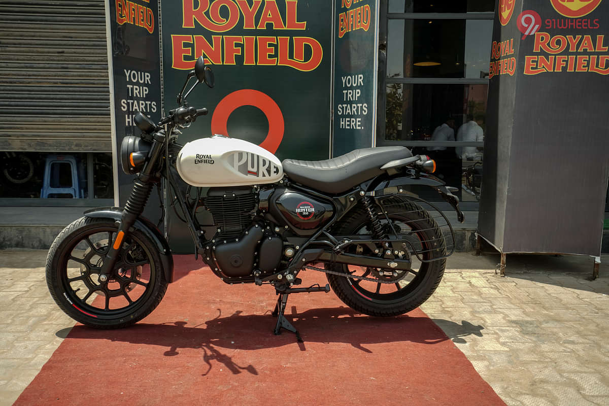 Royal Enfield Hunter 350 Left Side View