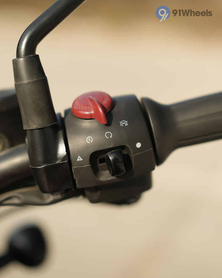 Handlebar & Console Area - 2