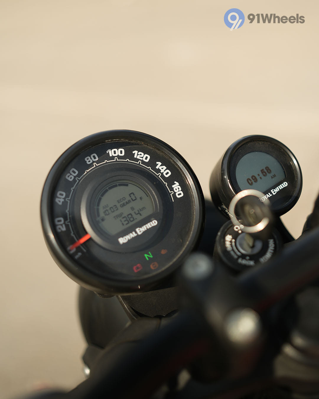 Handlebar & Console Area - 5