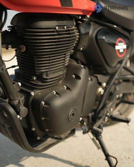 Hunter 350 Engine From Left