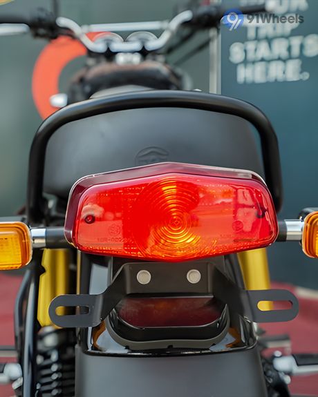 Interceptor 650 Tail Light