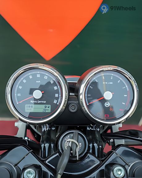 Interceptor 650 TFT / Instrument Cluster